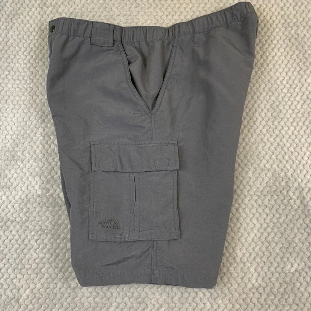 The North Face Mens Gray Nylon Cargo Shorts Elastic Waist Hiking Outdoor Large
